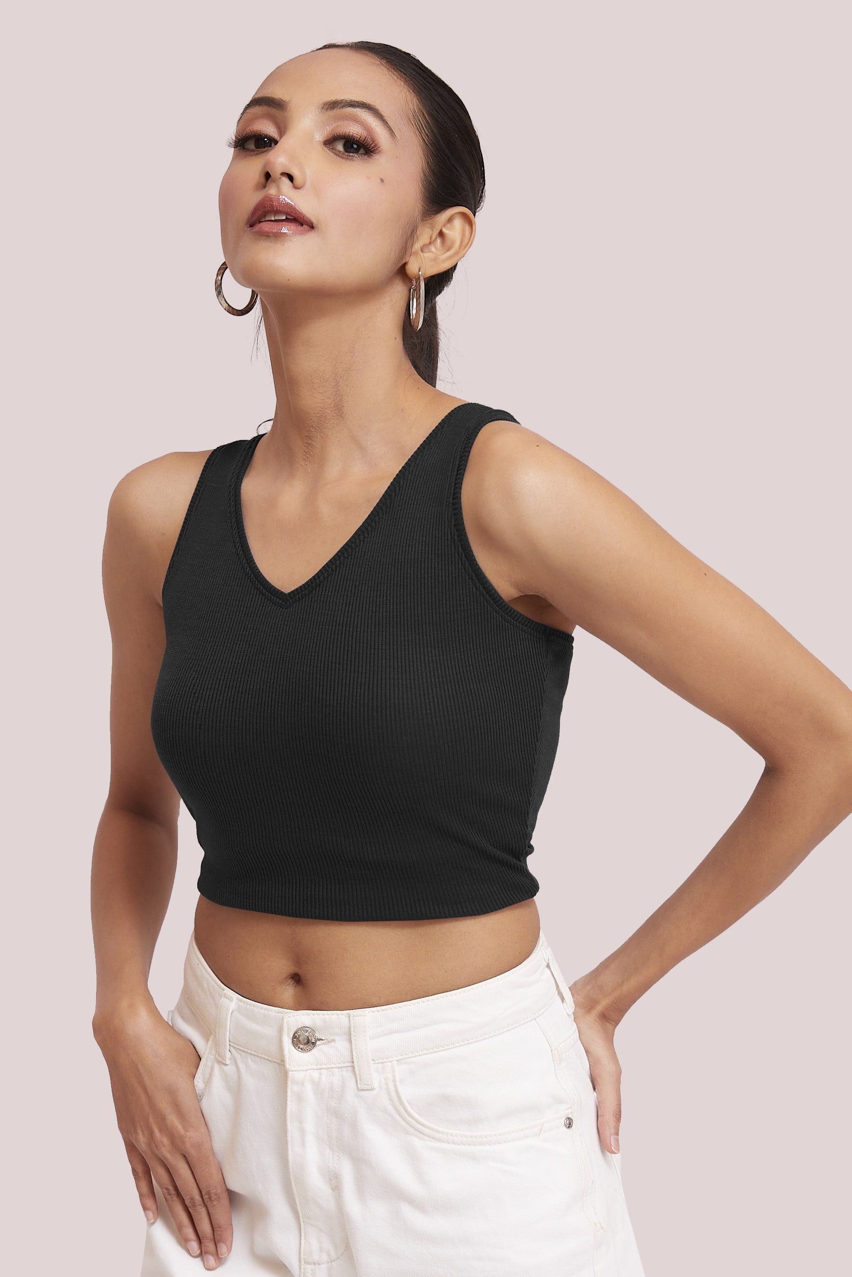 Lavender Ribbed V-Neck Sleeveless Crop Top