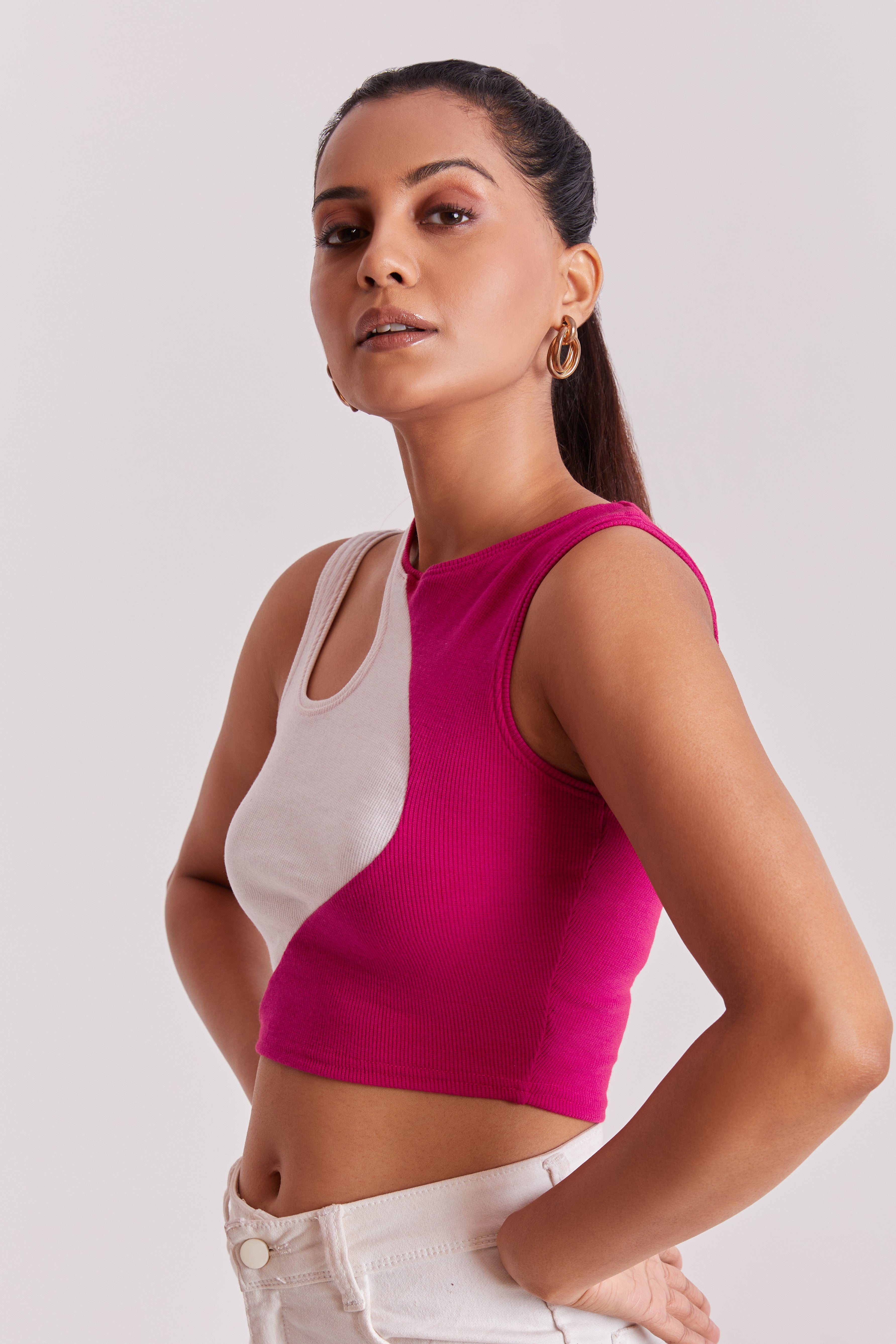 Wine-Ribbed Sleeveless Cut-Out Tank Top