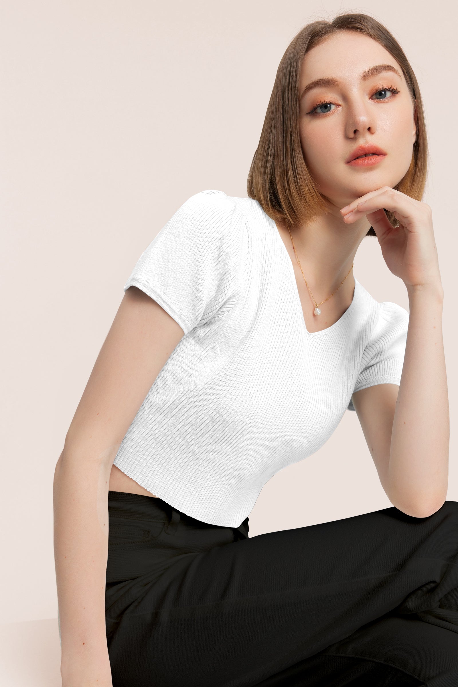 Women’s Ribbed V-Neck Crop Top – White