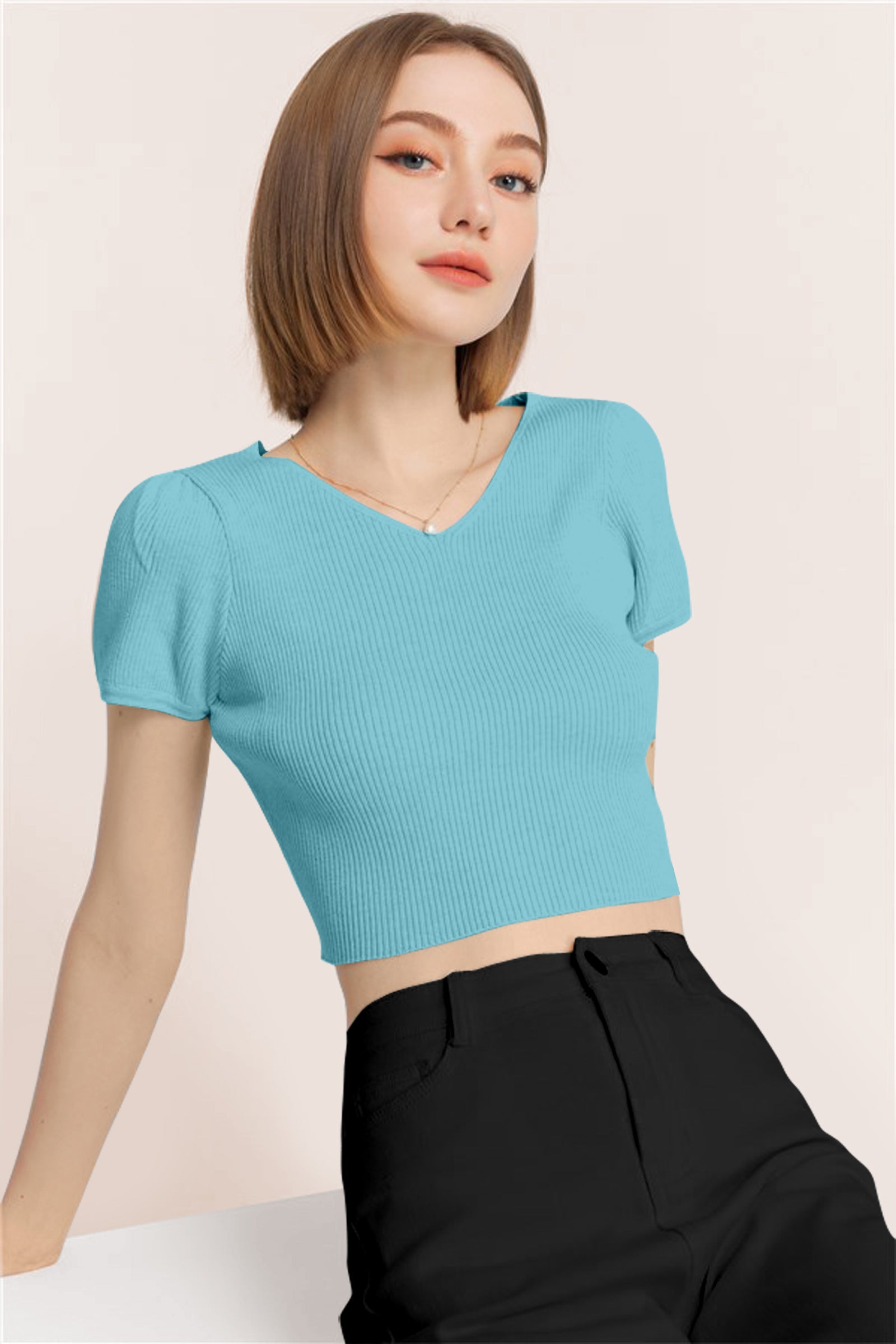 Women’s Ribbed V-Neck Crop Top – Grey