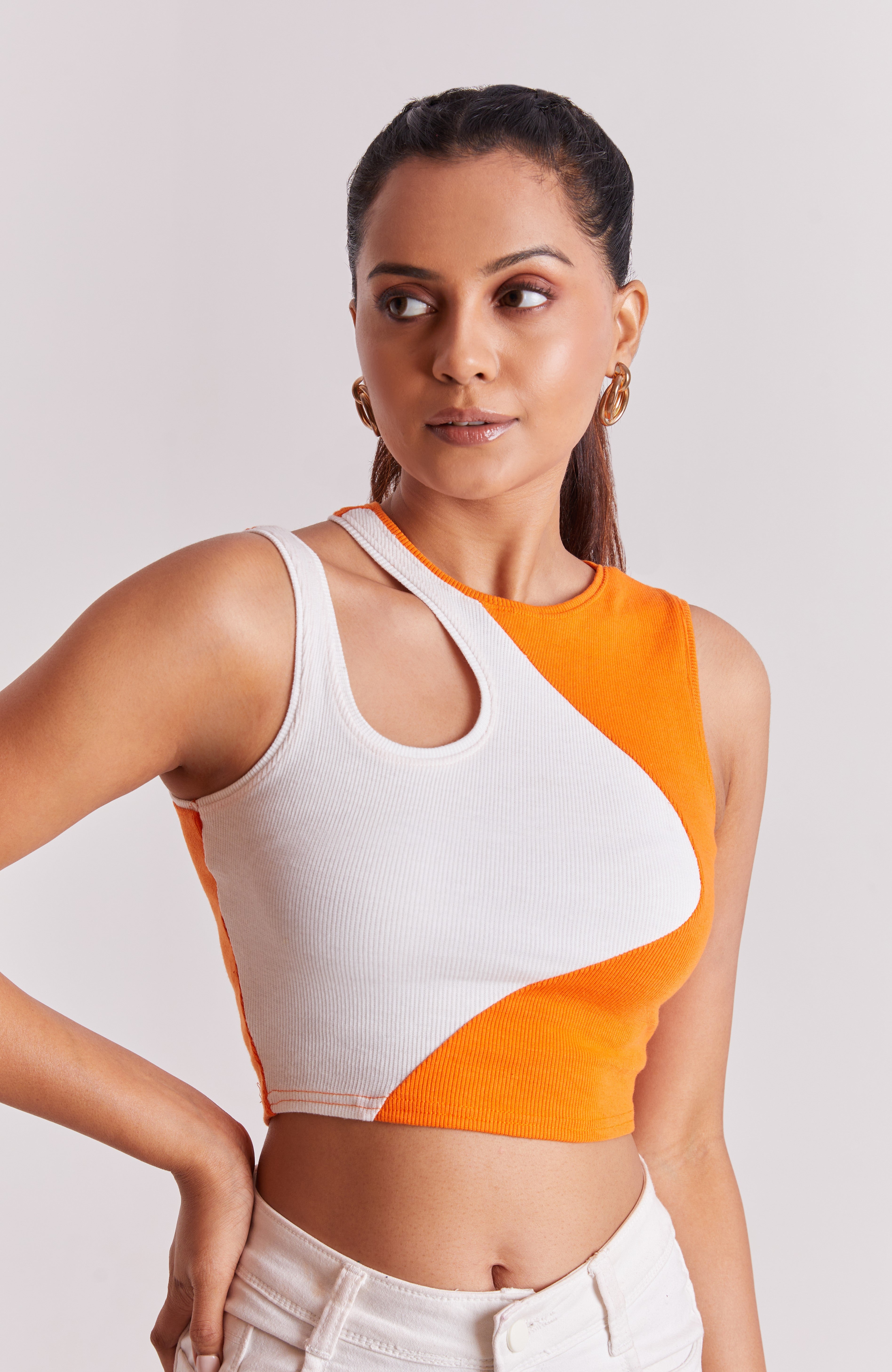 Wine-Ribbed Sleeveless Cut-Out Tank Top