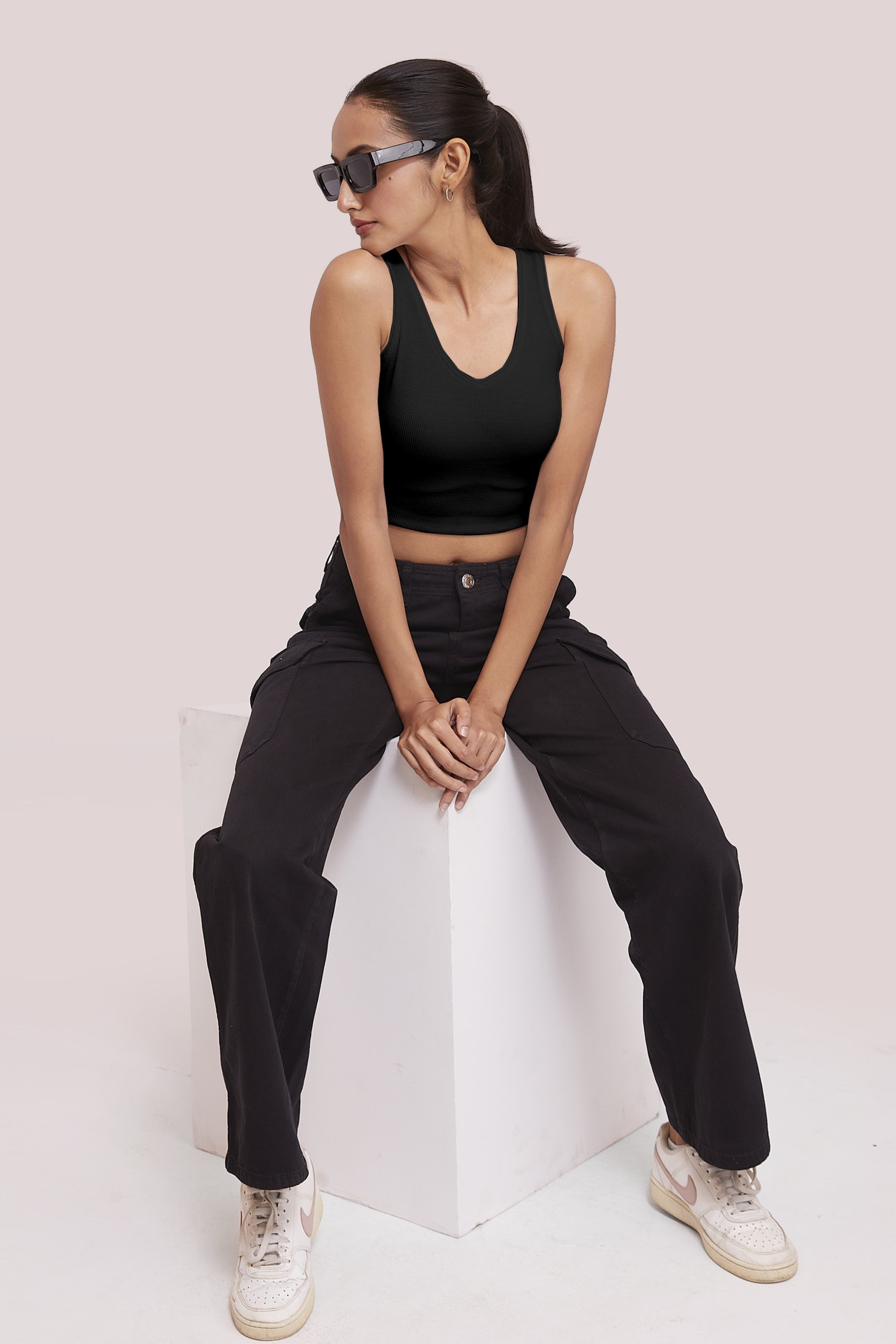 Lavender Ribbed V-Neck Sleeveless Crop Top