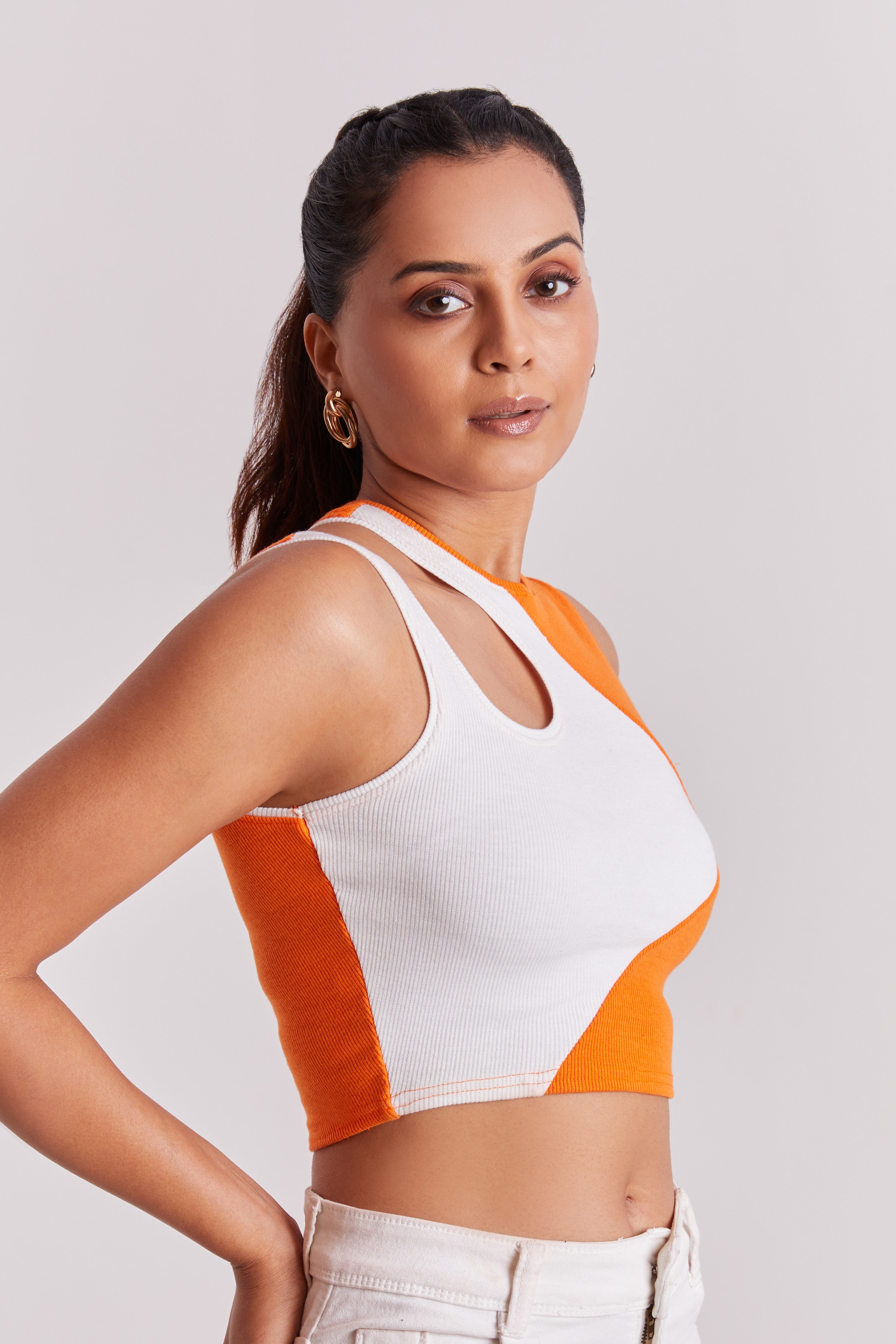Wine-Ribbed Sleeveless Cut-Out Tank Top