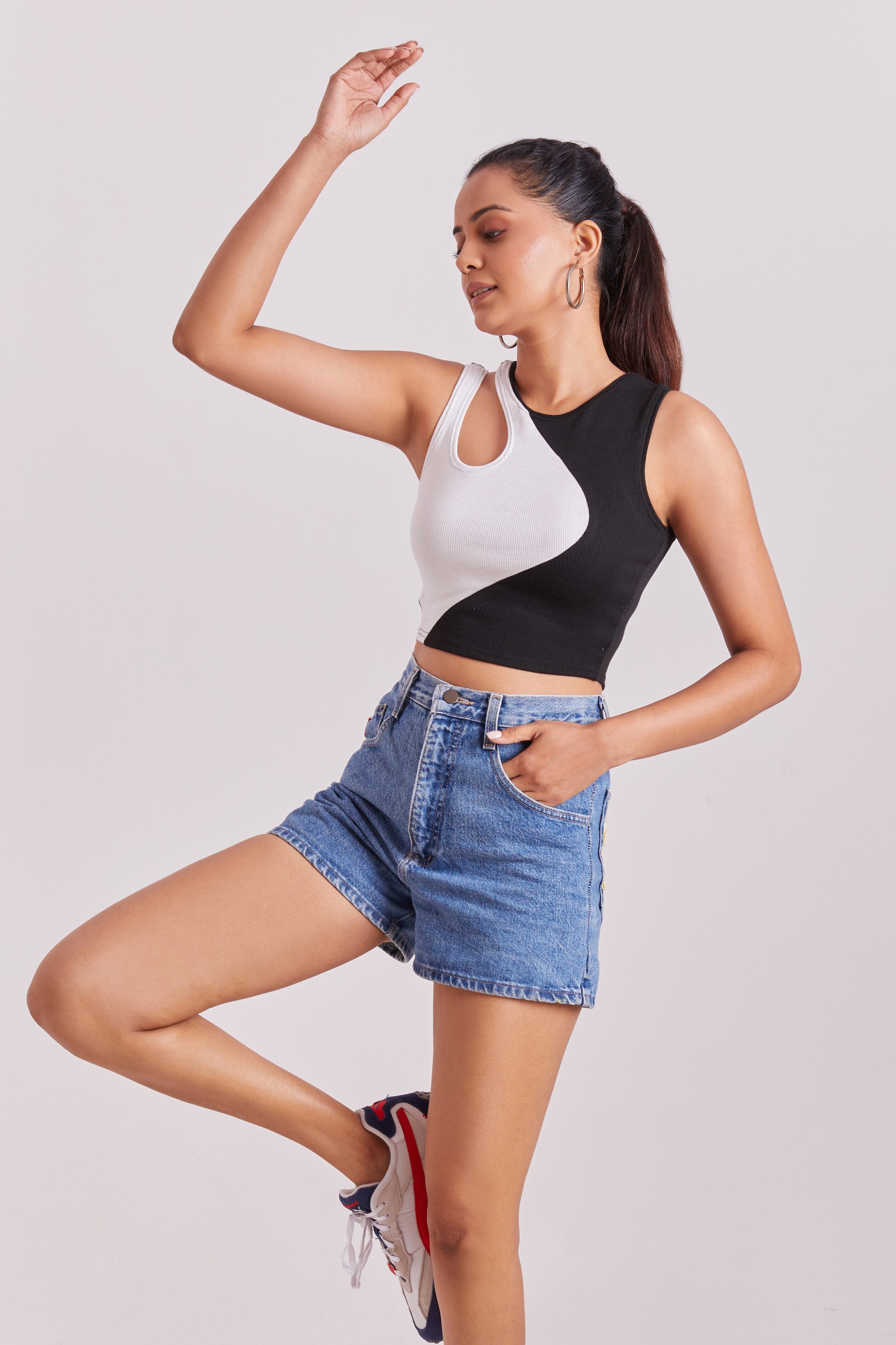 Orange & White-Ribbed Sleeveless Cut-Out Tank Top