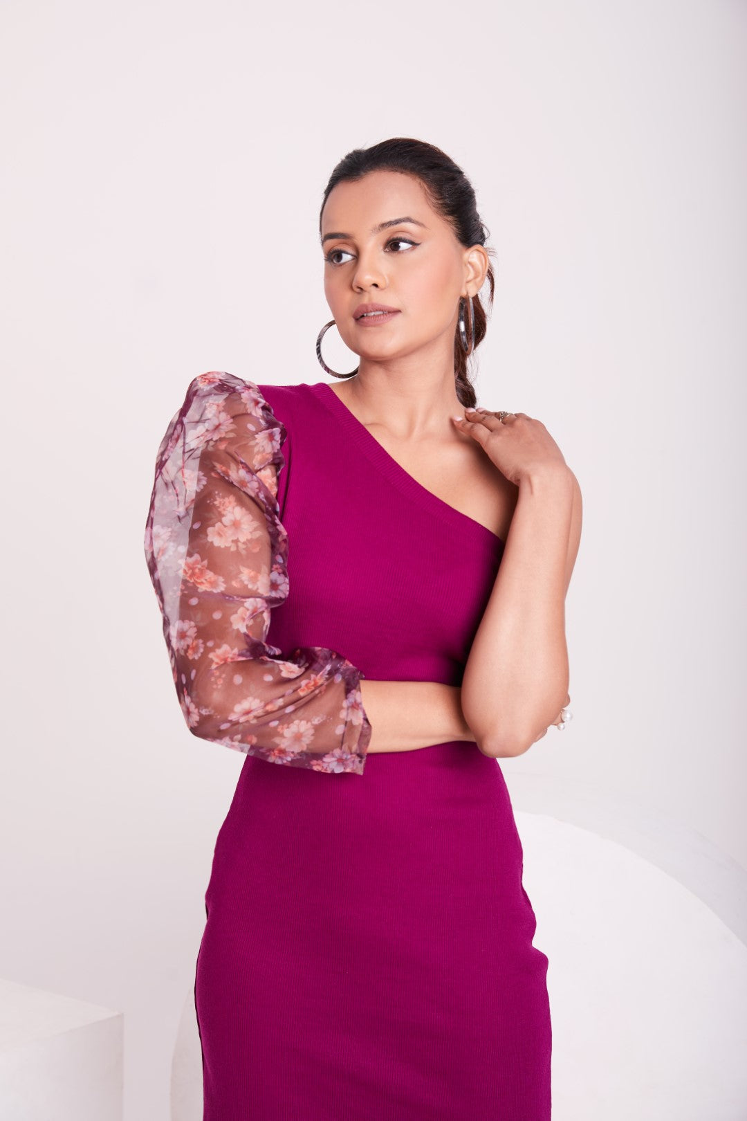 Black One-Shoulder Floral Puff Sleeve Bodycon Dress