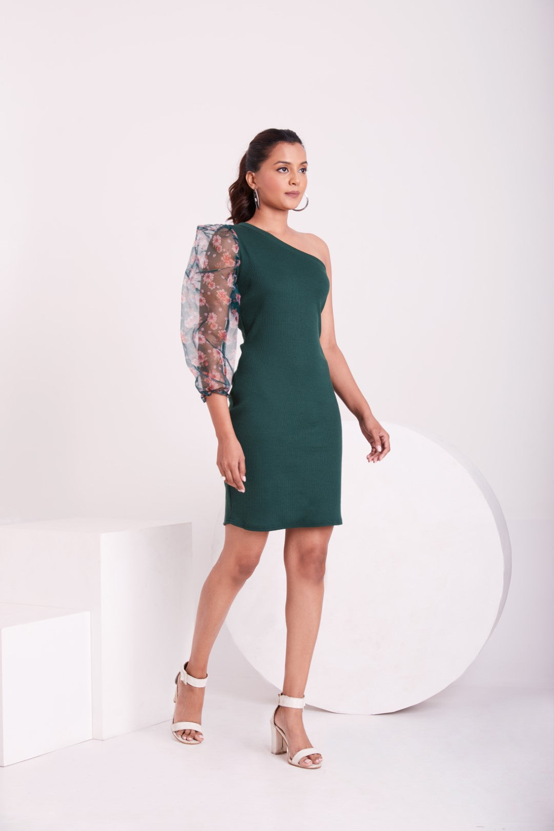 Emerald Green One-Shoulder Floral Sleeve Dress