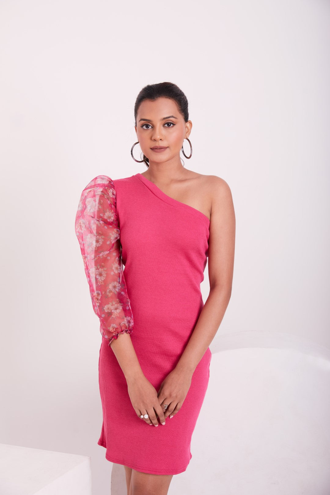 Black One-Shoulder Floral Puff Sleeve Bodycon Dress